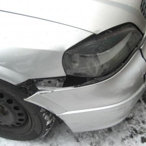 der erste unfall januar 2009 mit meiner winterfront.
man müsste noch ein wenig von Golf 5 erkennen XD 
ich war unschuldig.